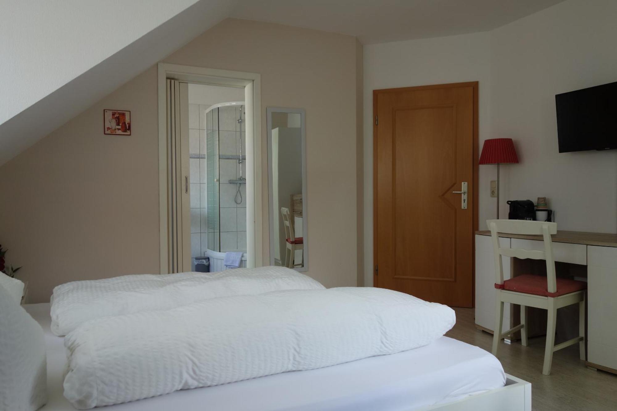 Apartments Und Zimmer Gaestehaus Matthias Dresden Quarto foto